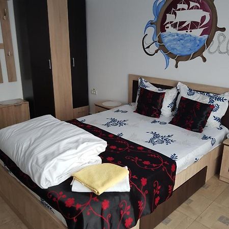 El Capitano - Mamaia Nord Hotell Năvodari Exteriör bild