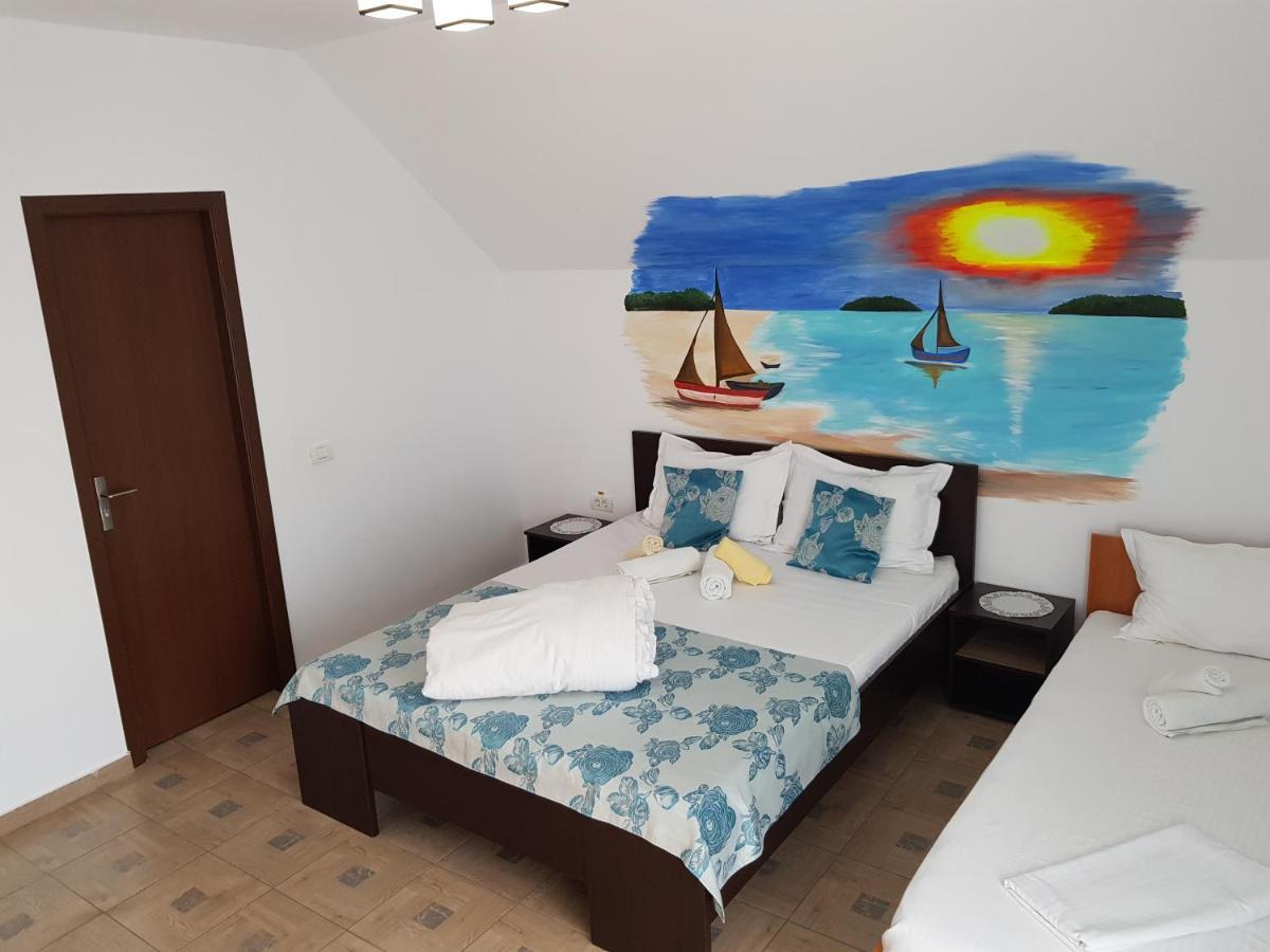 El Capitano - Mamaia Nord Hotell Năvodari Exteriör bild